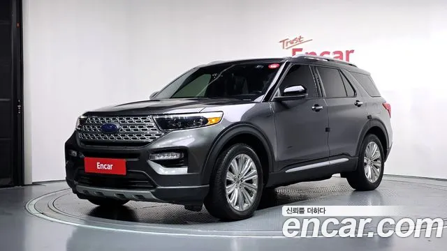 Ford Explorer 2020 — photo 1