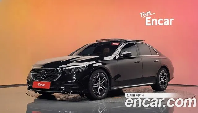 Mercedes-Benz E-Class 2026 — photo 1