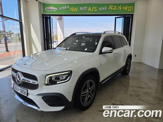 Mercedes-Benz GLB-Class 2021 — photo 1