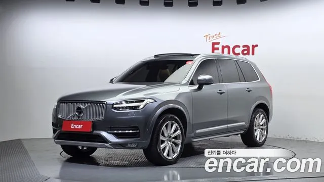 Volvo XC90 2017 — photo 1