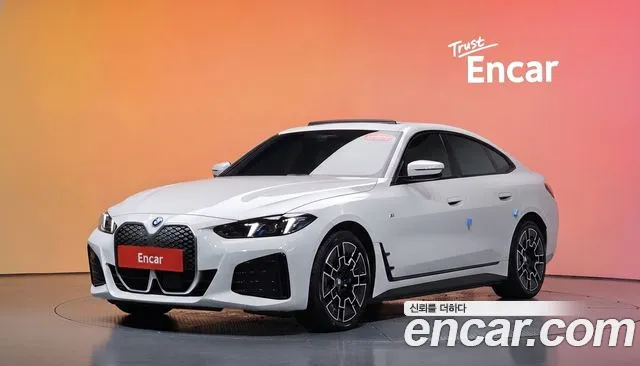 BMW i4 2025 — photo 1