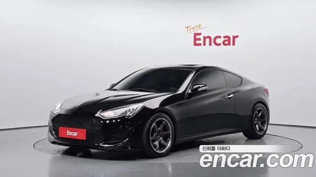 Hyundai Genesis 2012 — photo 1