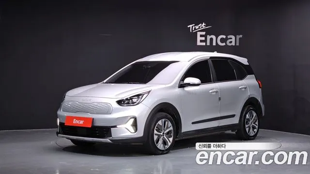 Kia Niro 2023 — photo 1