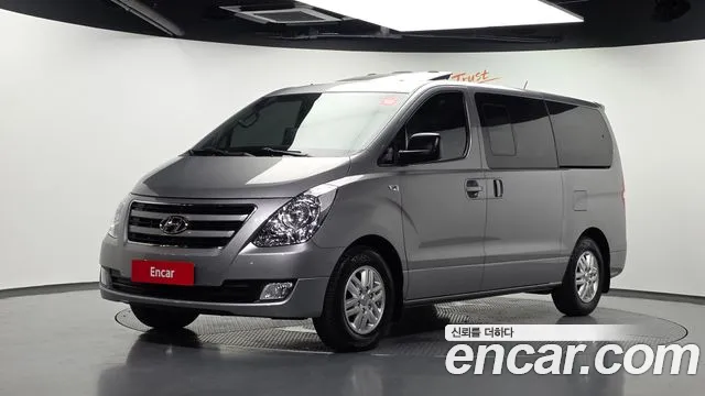 Hyundai Starex 2016 — photo 1