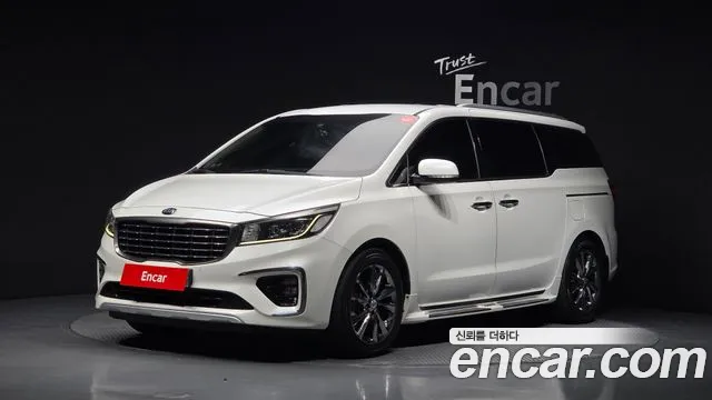 Kia Canival 2019 — photo 1