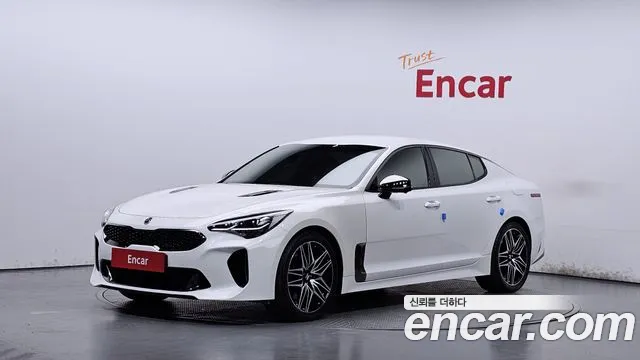 Kia Stinger 2021 — photo 1