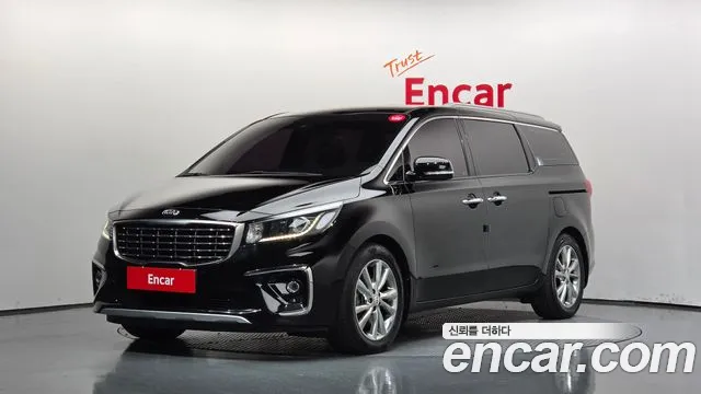 Kia Canival 2019 — photo 1