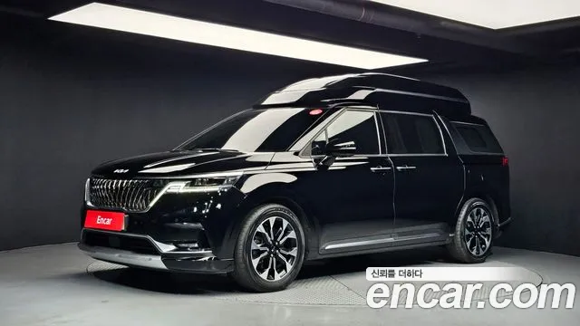 Kia Canival 2021 — photo 1
