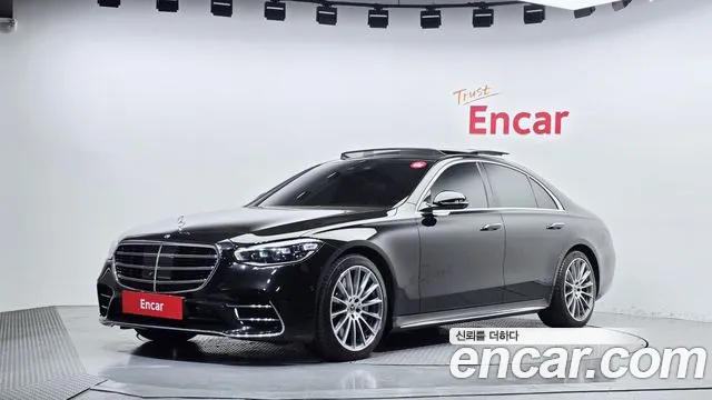 Mercedes-Benz S-Class 2023 — photo 1