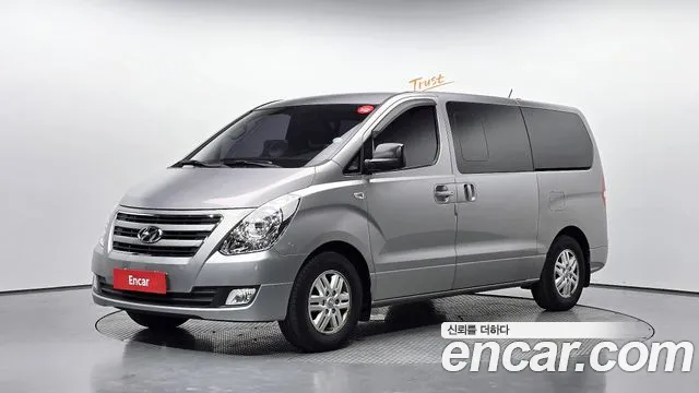 Hyundai Starex 2016 — photo 1