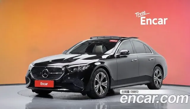 Mercedes-Benz E-Class 2024 — photo 1