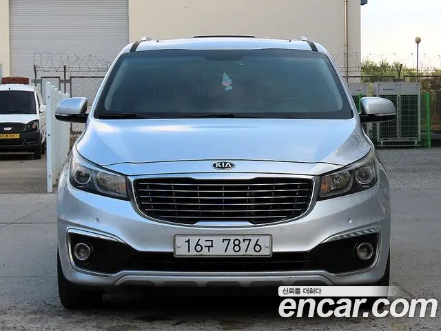 Kia Canival 2016 — photo 1