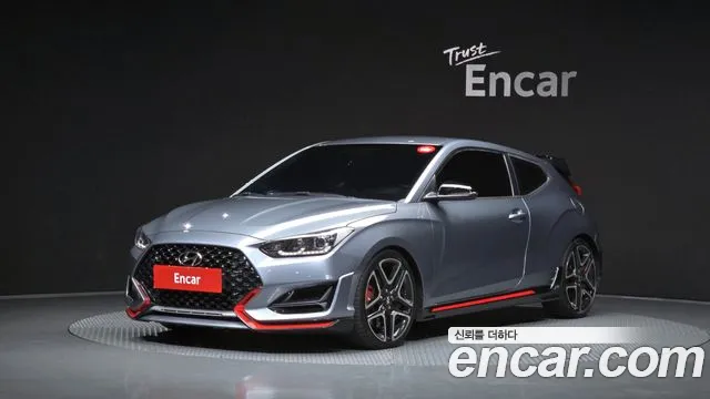 Hyundai Veloster 2019 — photo 1