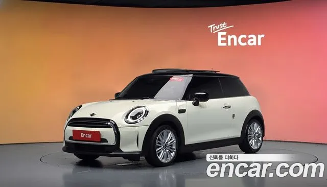 Mini Cooper 2022 — photo 1