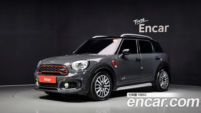 Mini Countryman 2019 — photo 1