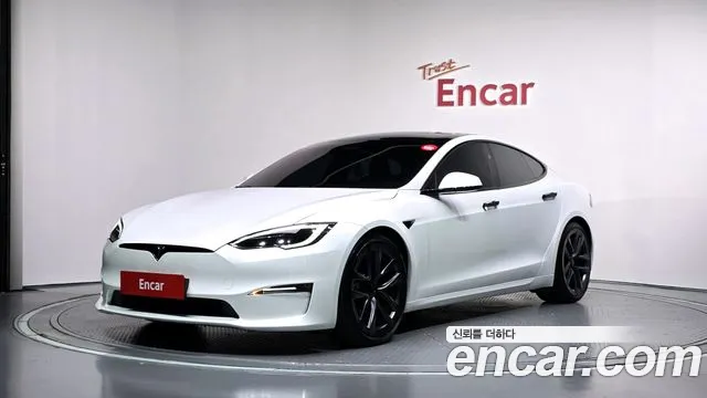Tesla Model S 2023 — photo 1