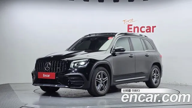 Mercedes-Benz GLB-Class 2023 — photo 1