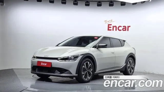 Kia EV6 2023 — photo 1