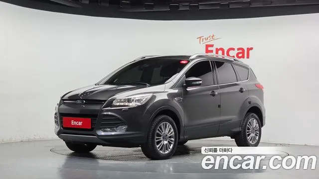 Ford Kuga 2016 — photo 1