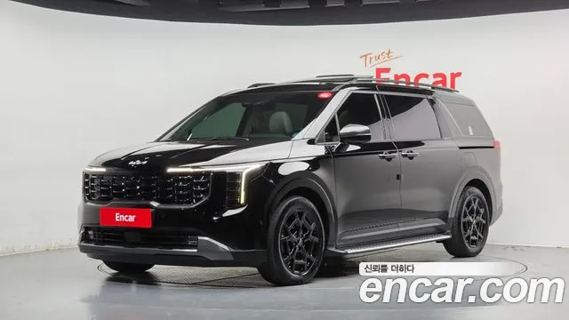 Kia Canival 2025 — photo 1