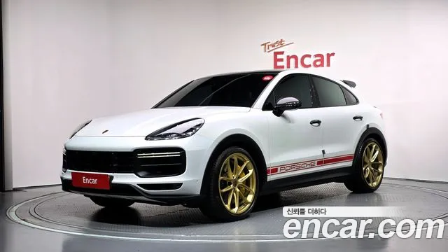Porsche Cayenne 2022 — photo 1