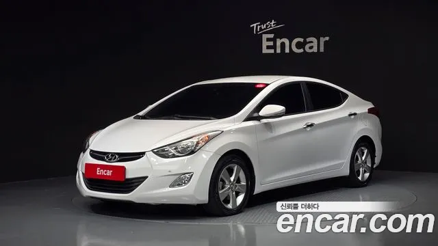 Hyundai AVANTE 2013 — photo 1