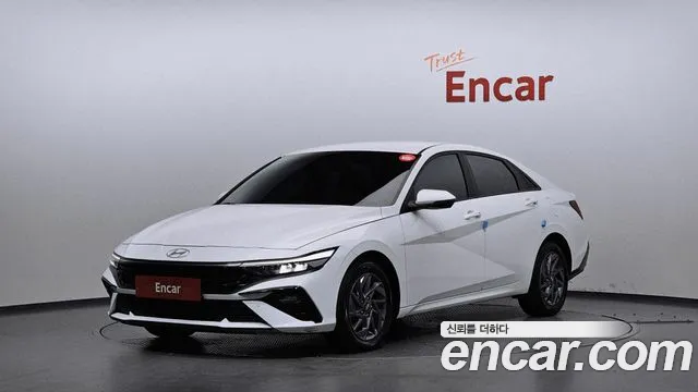 Hyundai AVANTE 2024 — photo 1