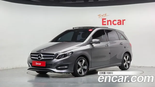 Mercedes-Benz B-Class 2018 — photo 1
