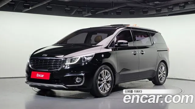 Kia Canival 2017 — photo 1
