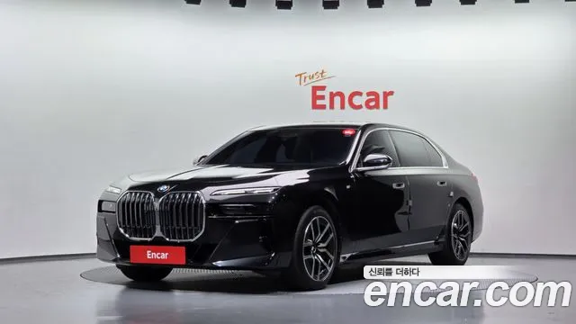 BMW 7-Series 2024 — photo 1