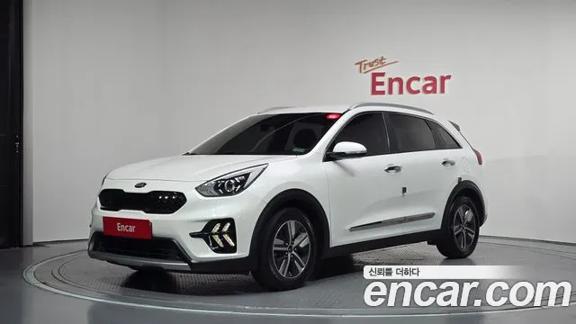 Kia Niro 2020 — photo 1