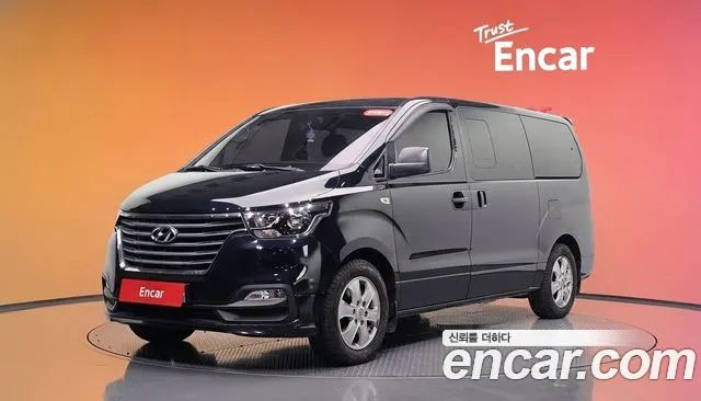 Hyundai Starex 2019 — photo 1