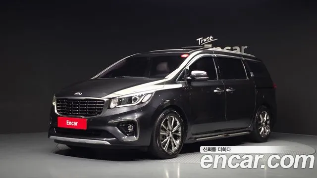 Kia Canival 2019 — photo 1