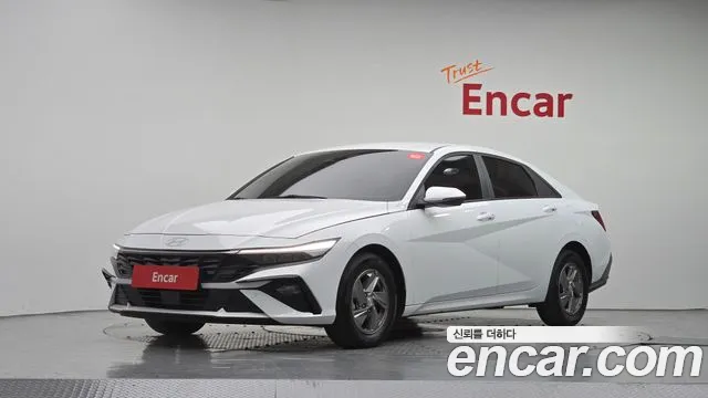 Hyundai AVANTE 2025 — photo 1