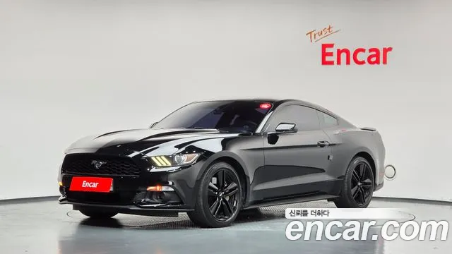 Ford Mustang 2015 — photo 1