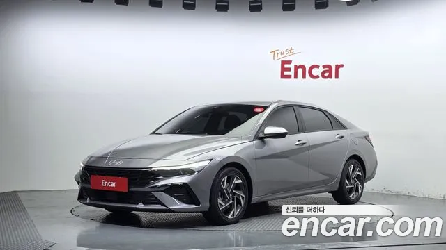 Hyundai AVANTE 2025 — photo 1