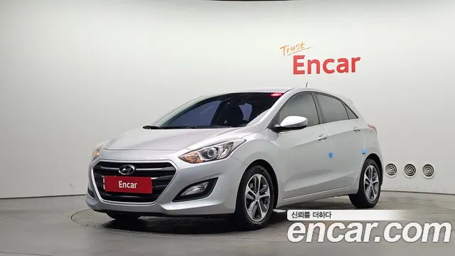 Hyundai i30 2016 — photo 1
