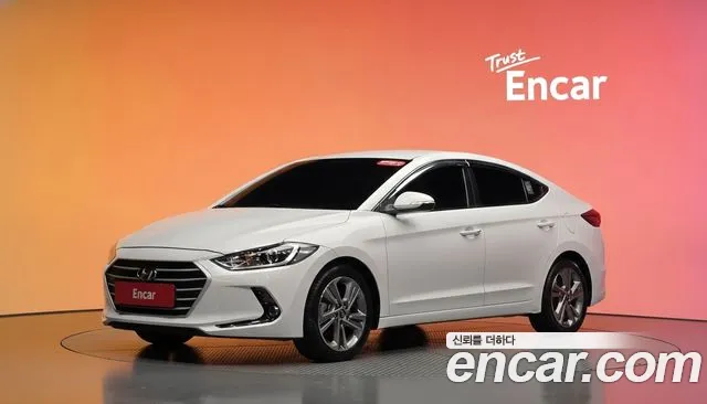 Hyundai AVANTE 2018 — photo 1
