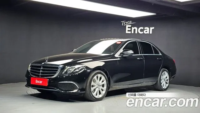 Mercedes-Benz E-Class 2017 — photo 1
