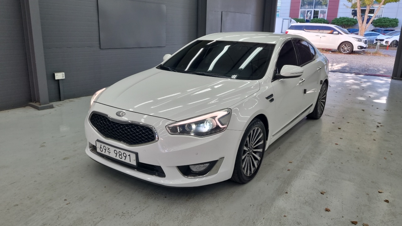 Kia K7 2013 — photo 1