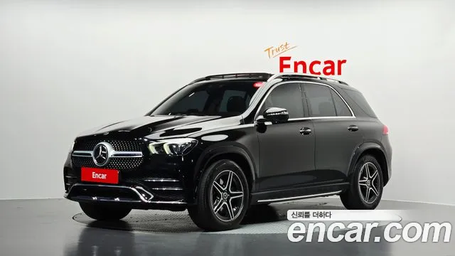 Mercedes-Benz GLE-Class 2021 — photo 1