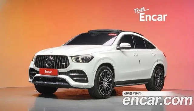 Mercedes-Benz GLE-Class 2022 — photo 1