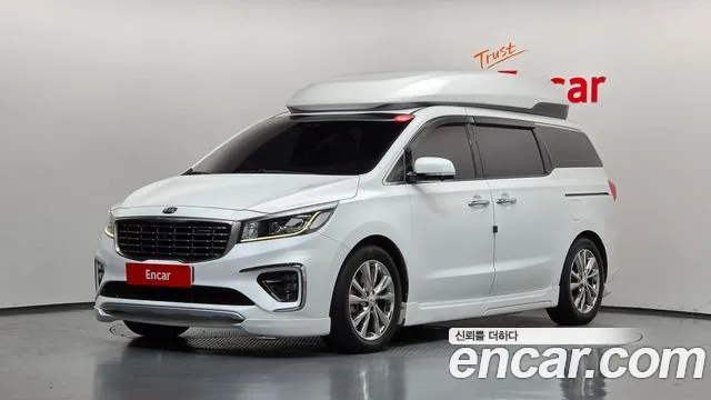 Kia Canival 2019 — photo 1