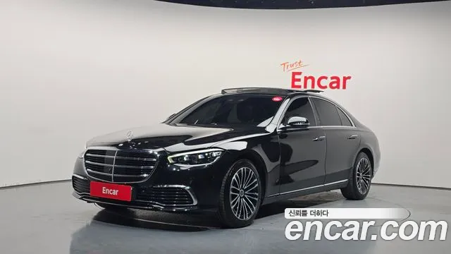 Mercedes-Benz S-Class 2024 — photo 1