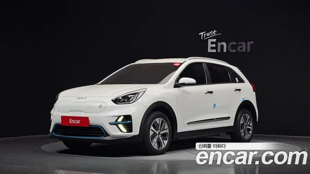 Kia Niro 2022 — photo 1