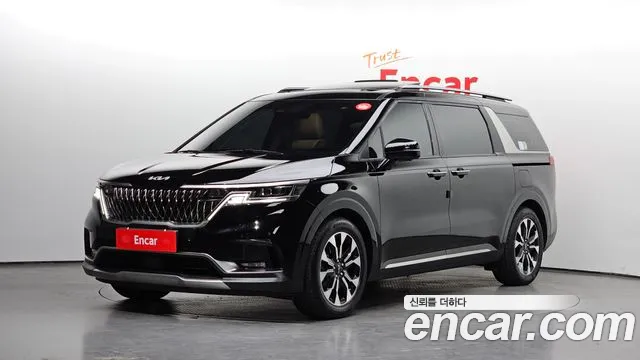 Kia Canival 2022 — photo 1