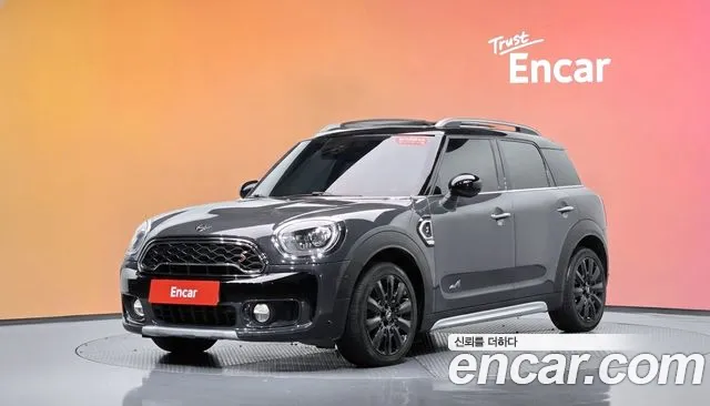 Mini Countryman 2019 — photo 1