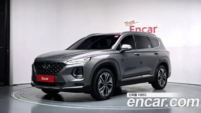 Hyundai Santafe 2019 — photo 1