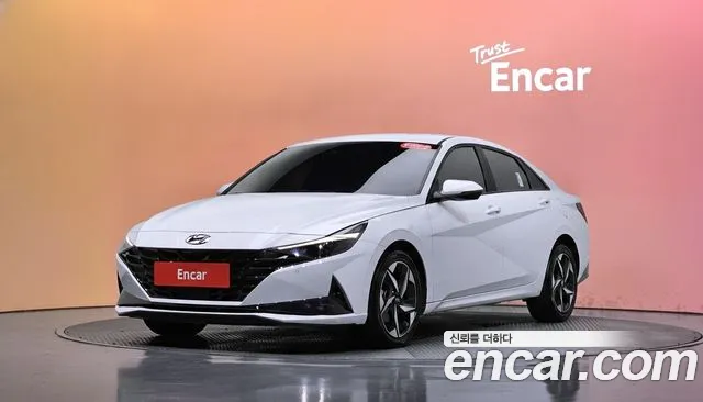 Hyundai AVANTE 2022 — photo 1