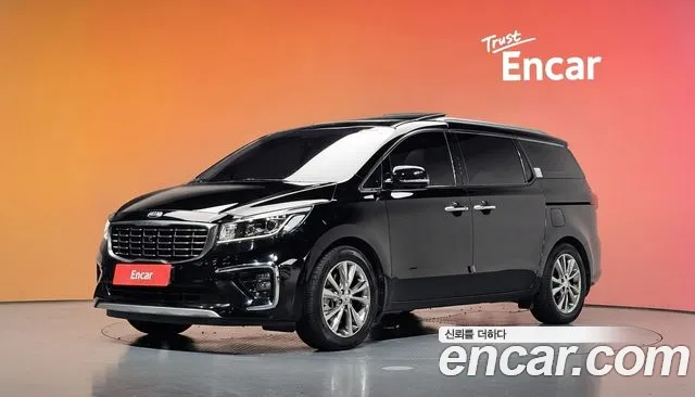 Kia Canival 2019 — photo 1
